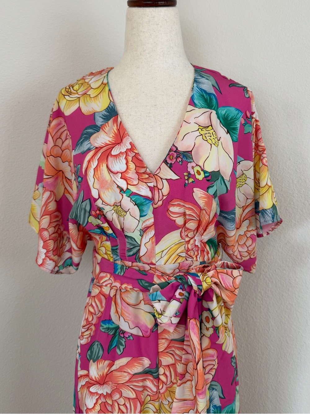Anthropologie FARM Rio Eulalie Floral Wide Leg Jumpsuit, Peony Print, V-Neck - Picture 5 of 16